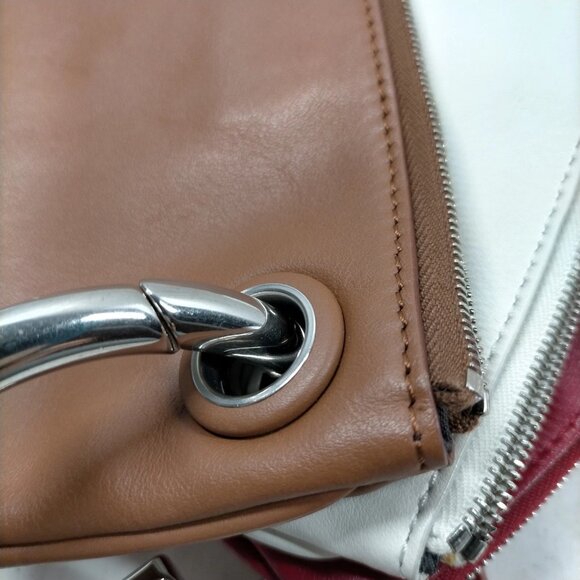 Fendi Cosmetic Pouch Red Leather 308-082325 - Picture 8 of 16